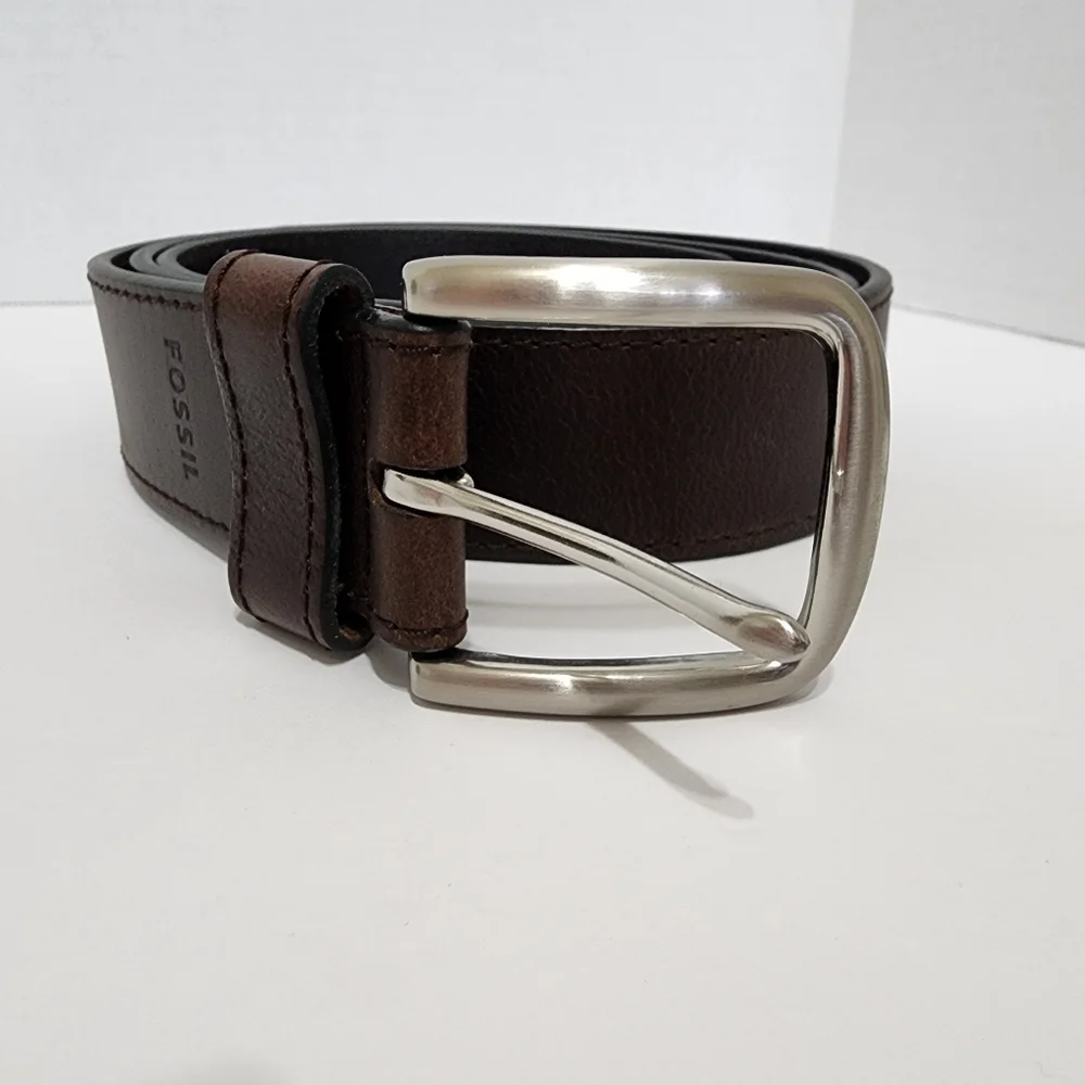 Fossil Brown Genuine Leather Belt Silver Buckle Size 100/40